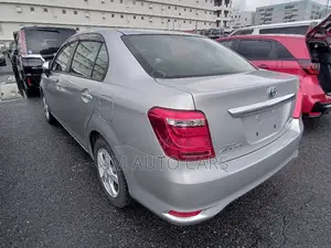 Toyota Axio 2021 Silver