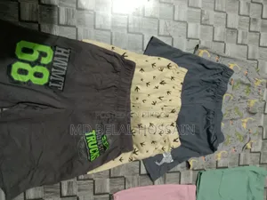ছেলে ও মেয়েদের হাফ প্যান্ট