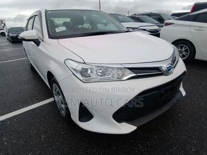 Toyota Axio 2021 White