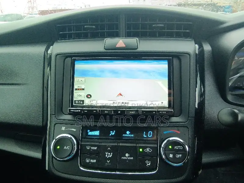 Toyota Axio 2021 White