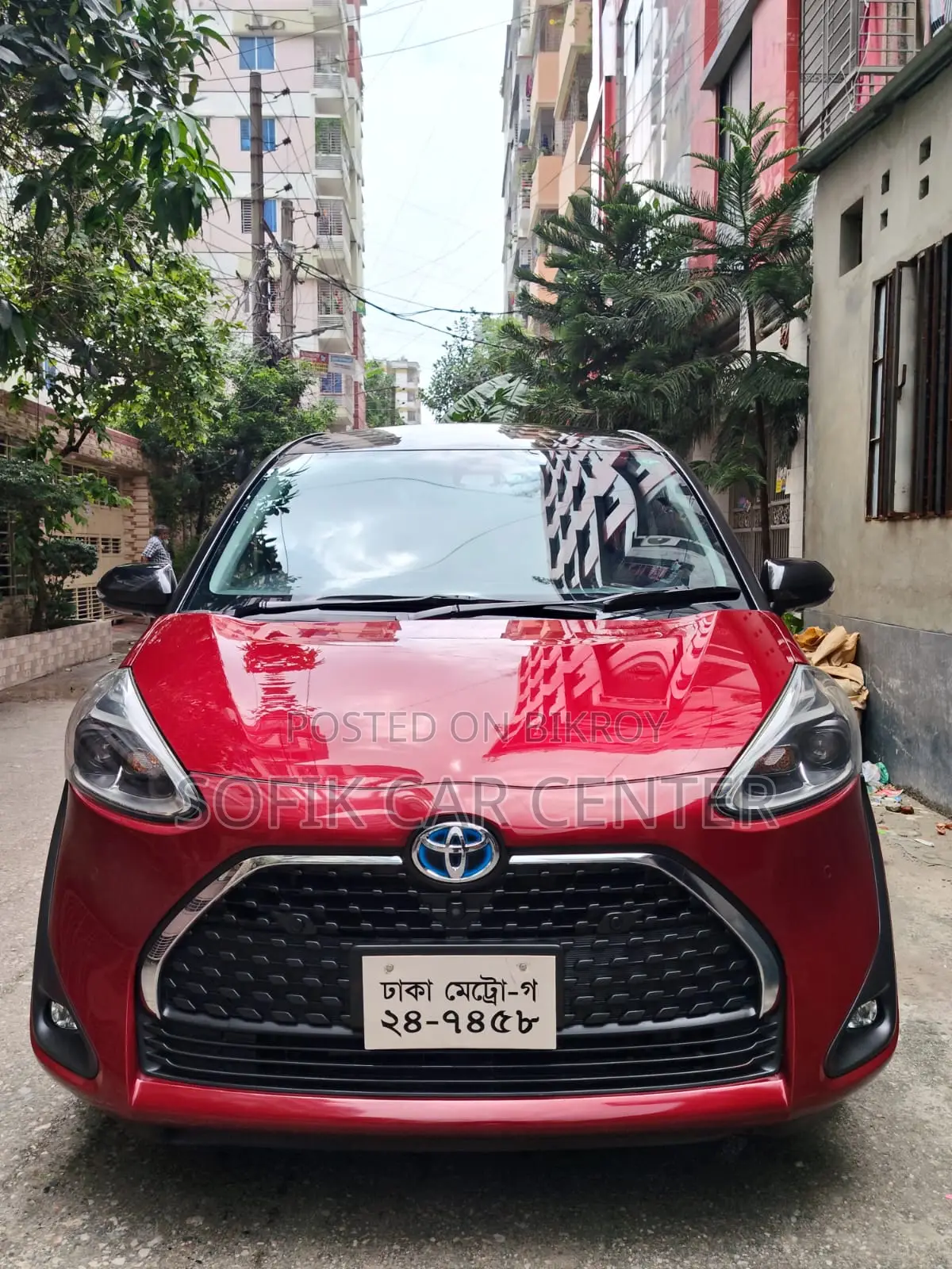 Toyota Sienta 2020 Red
