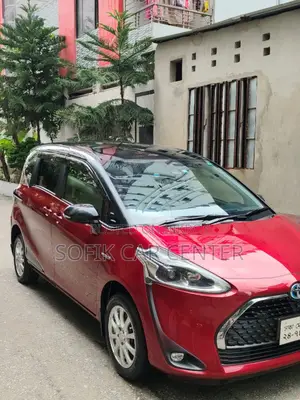Toyota Sienta 2020 Red