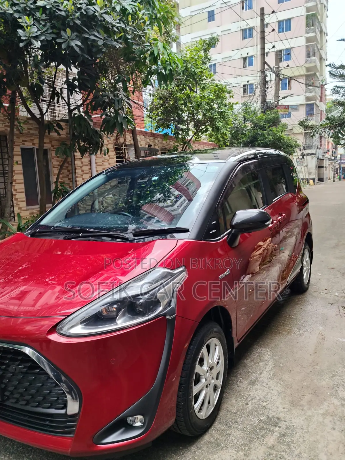 Toyota Sienta 2020 Red