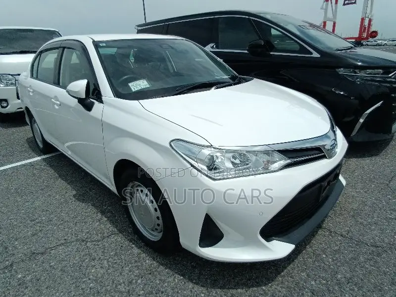Toyota Axio 2022 White