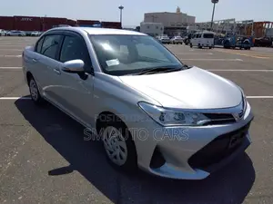 টয়োটা এক্সিও ২০২১ সিলভার