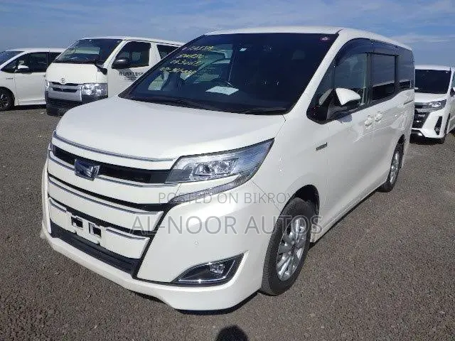 Toyota Noah 2021 Pearl