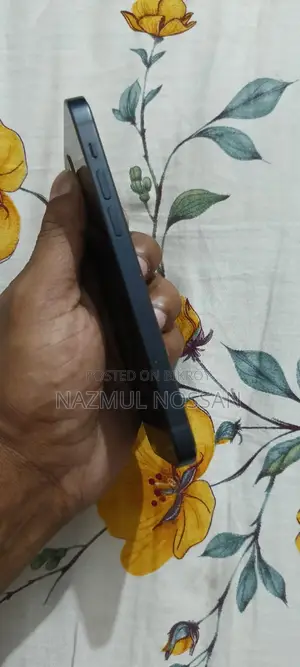 Apple iPhone 12 64 GB Black