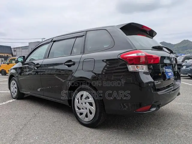 Toyota Corolla Fielder 2021 Black