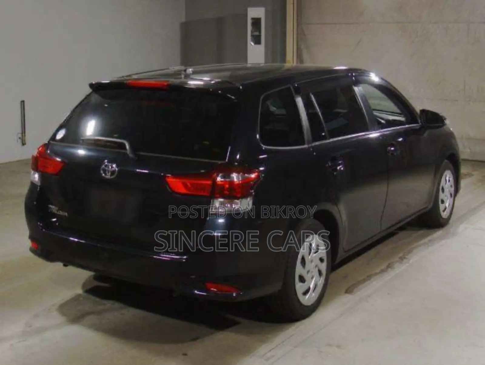 Toyota Corolla Fielder 2021 Black