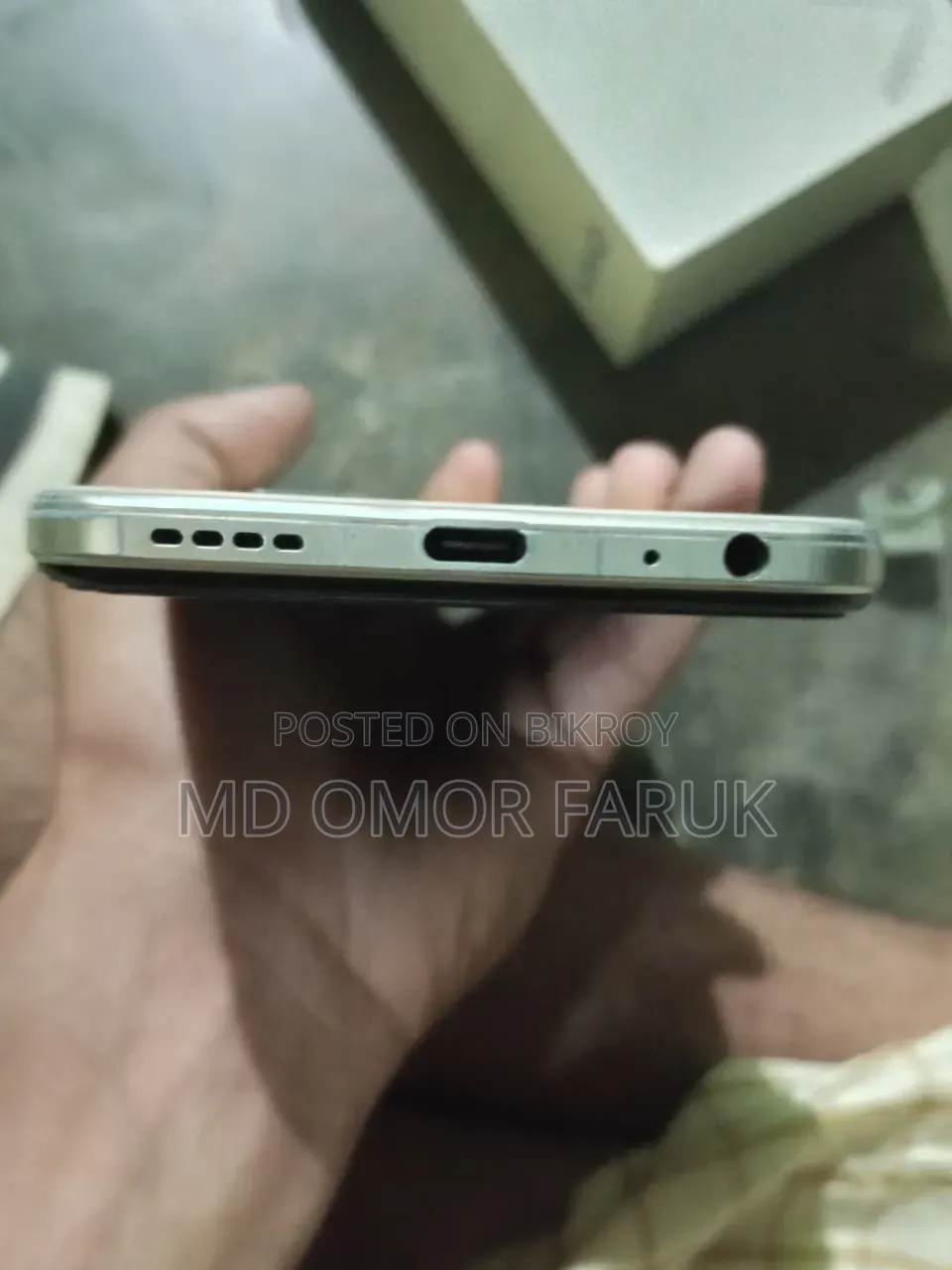 Vivo Y33s 128 GB Yellow