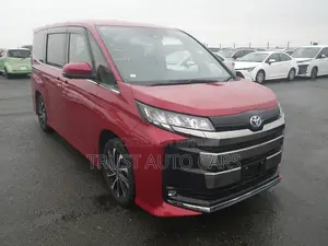 Toyota Noah 2022 Red