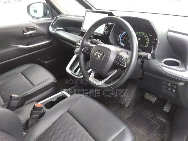 Toyota Noah 2022 Black