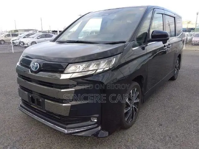 Toyota Noah 2022 Black