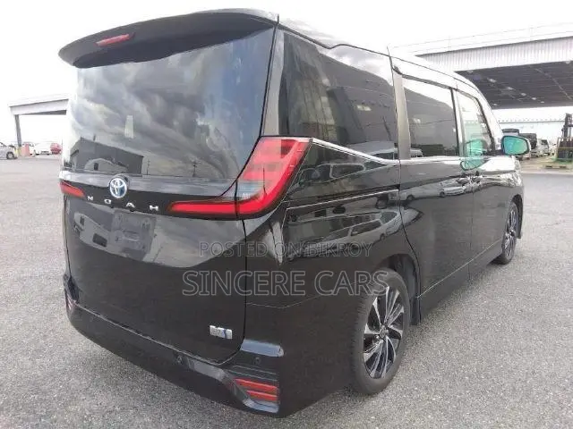 Toyota Noah 2022 Black