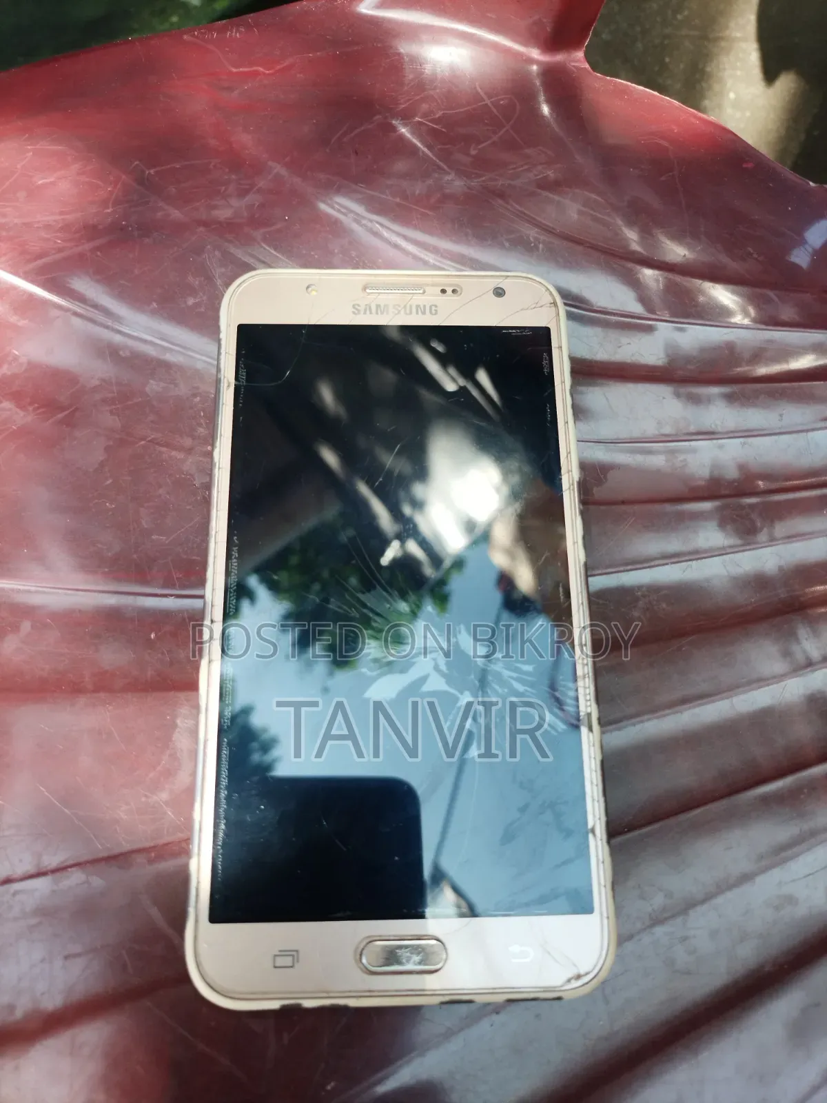 Samsung Galaxy J7 16 GB Gray
