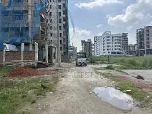 এম-ব্লক, ৫-কাঠা, রেডি প্লট জরুরি বিক্রয়, বসুন্ধরা আর/এ