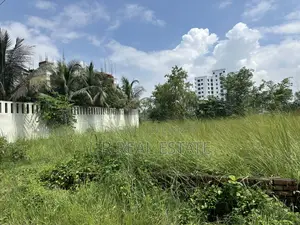Block-M, 7.5-Katha, South-Facing Plot for Sale, Bashundhara R/A