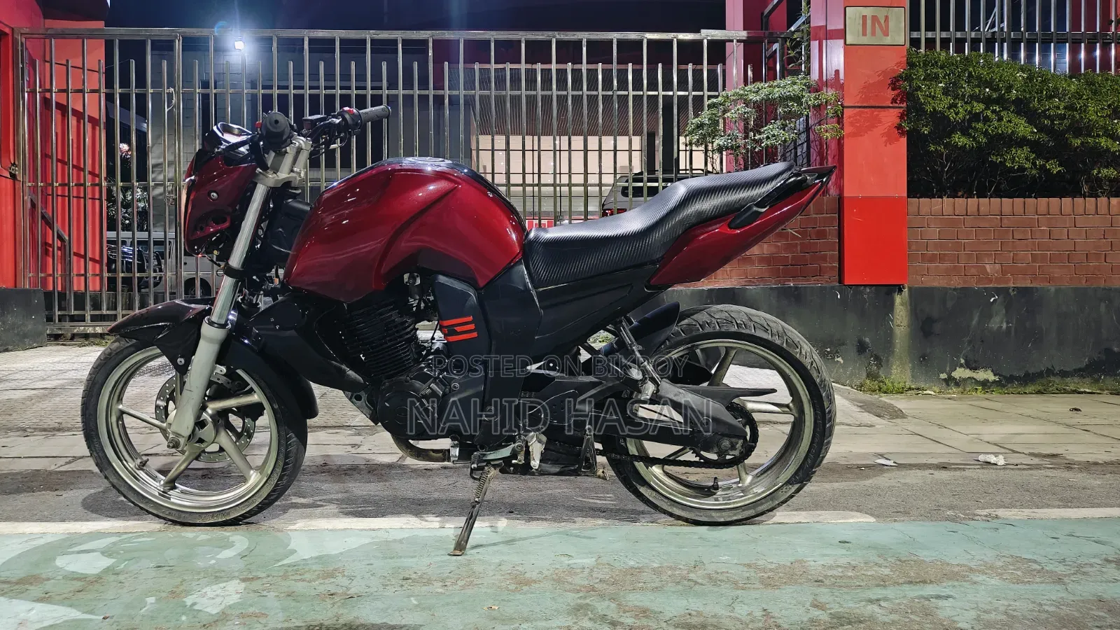 Yamaha FZ 2011 Red