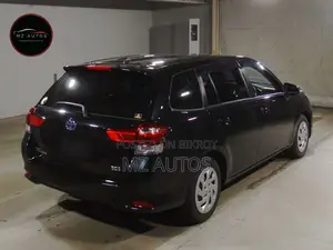 Toyota Corolla Fielder 1.5 Hybrid FWD 2021 Black