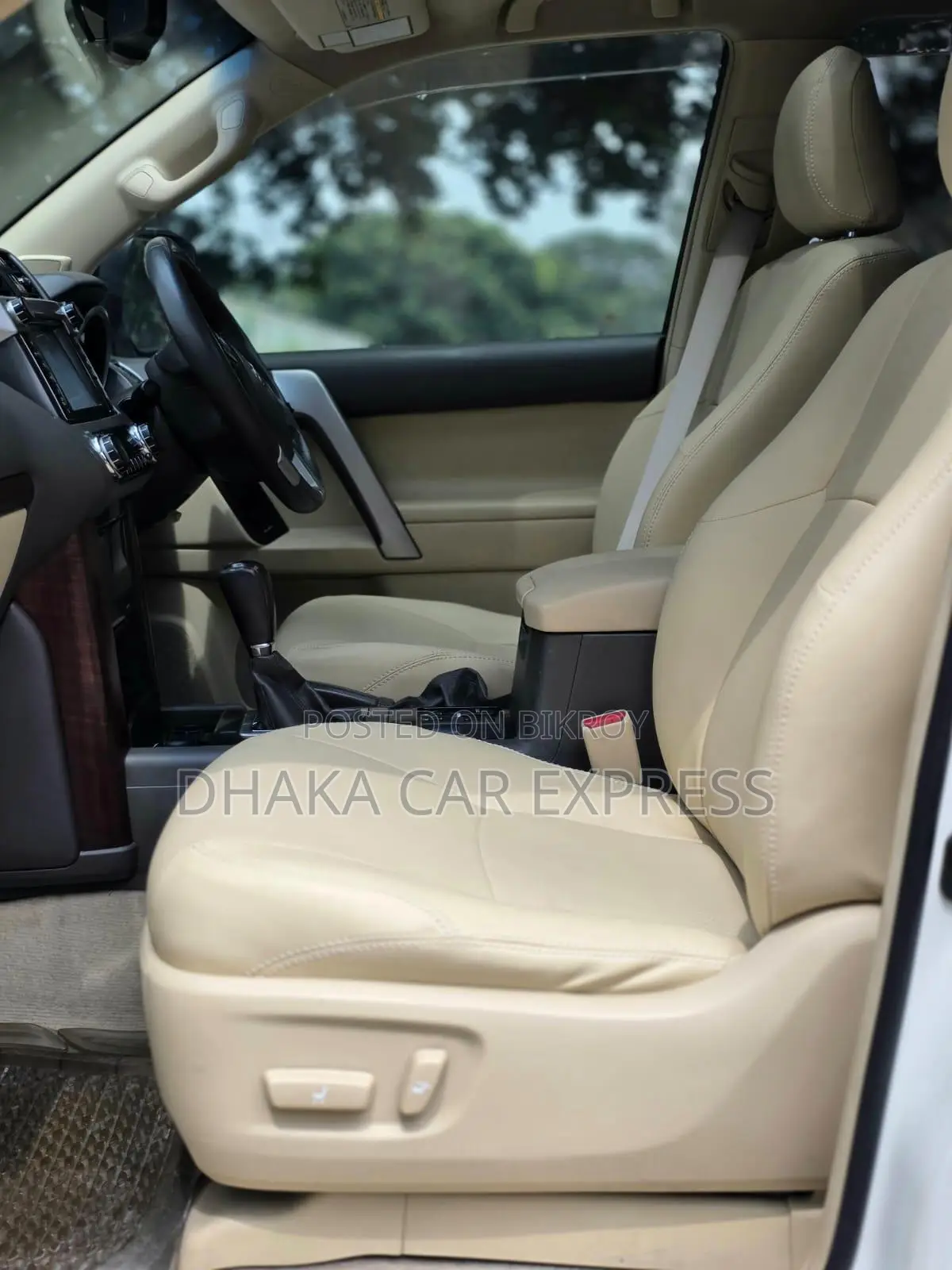 Toyota Land Cruiser Prado 2016 Pearl