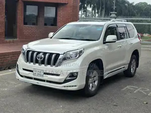 Toyota Land Cruiser Prado 2016 Pearl