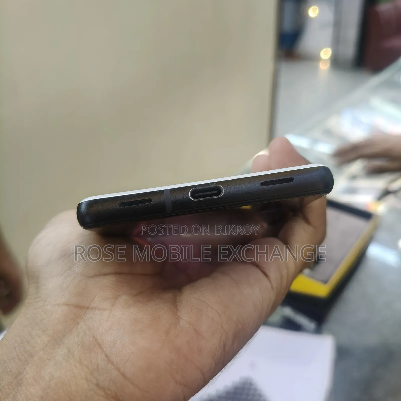 গুগল পিক্সেল ৬এ ১২৮ জিবি সাদা