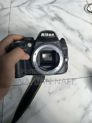 Nikon D 3100