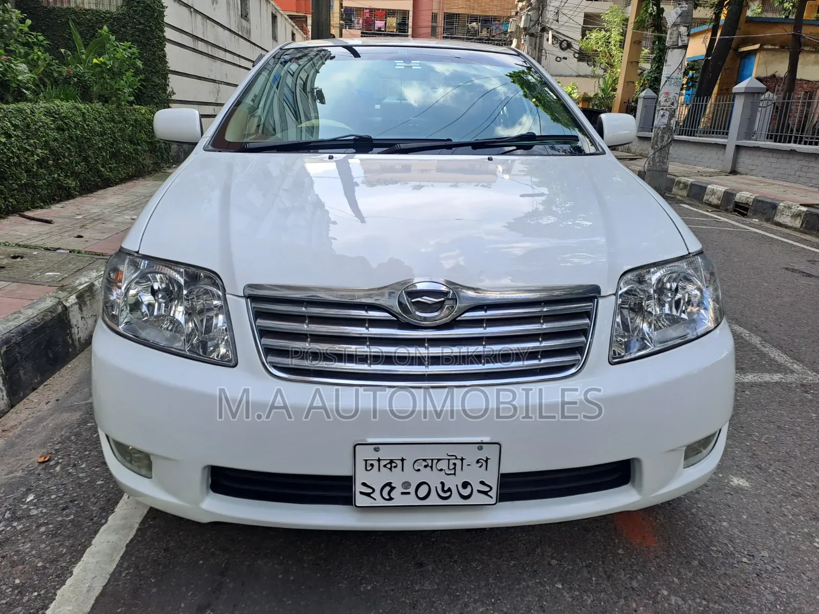 Toyota Corolla 2005 White
