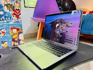 Laptop Apple MacBook Pro 2017 8GB Intel Core i5 SSD 256GB