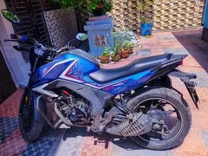 Honda Hornet 2018 Blue