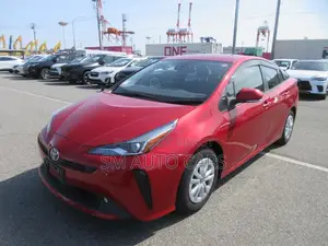 Toyota Prius 2021 Red