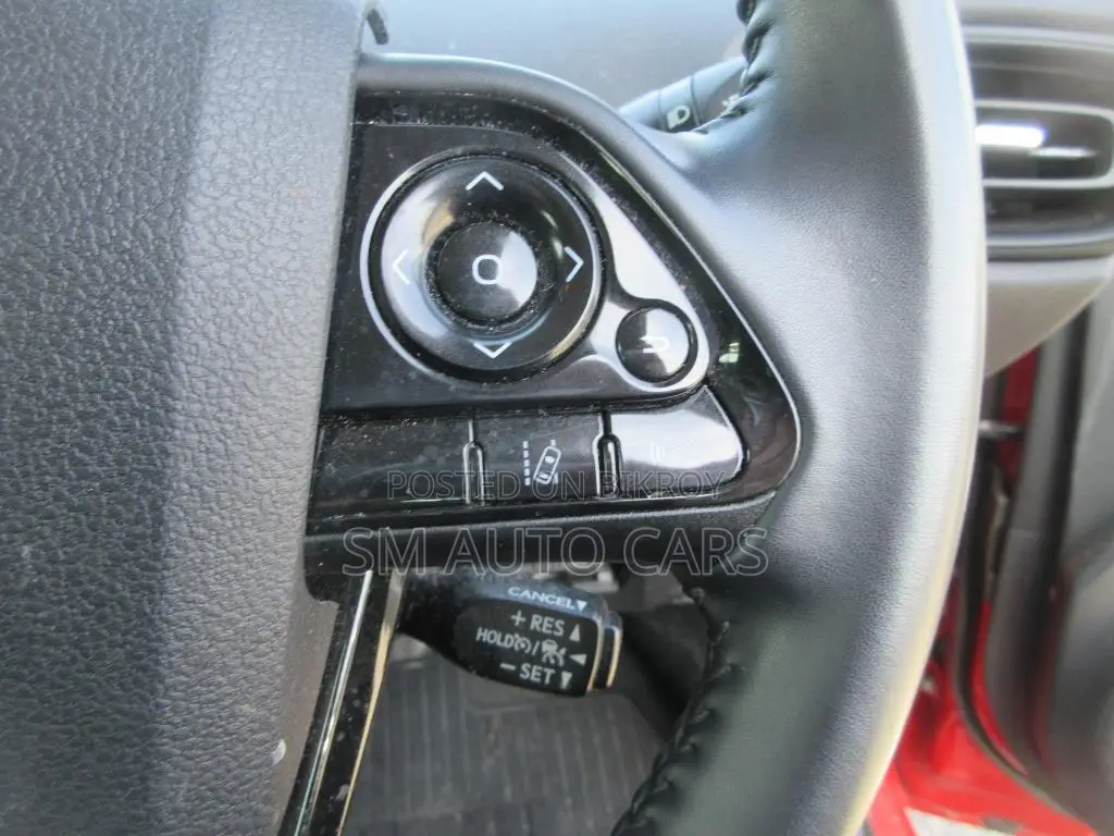 Toyota Prius 2021 Red