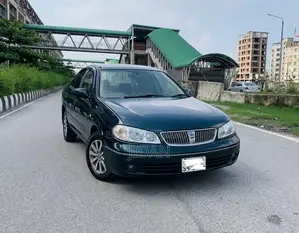 নিসান সানি ২০০৪ গ্রিন