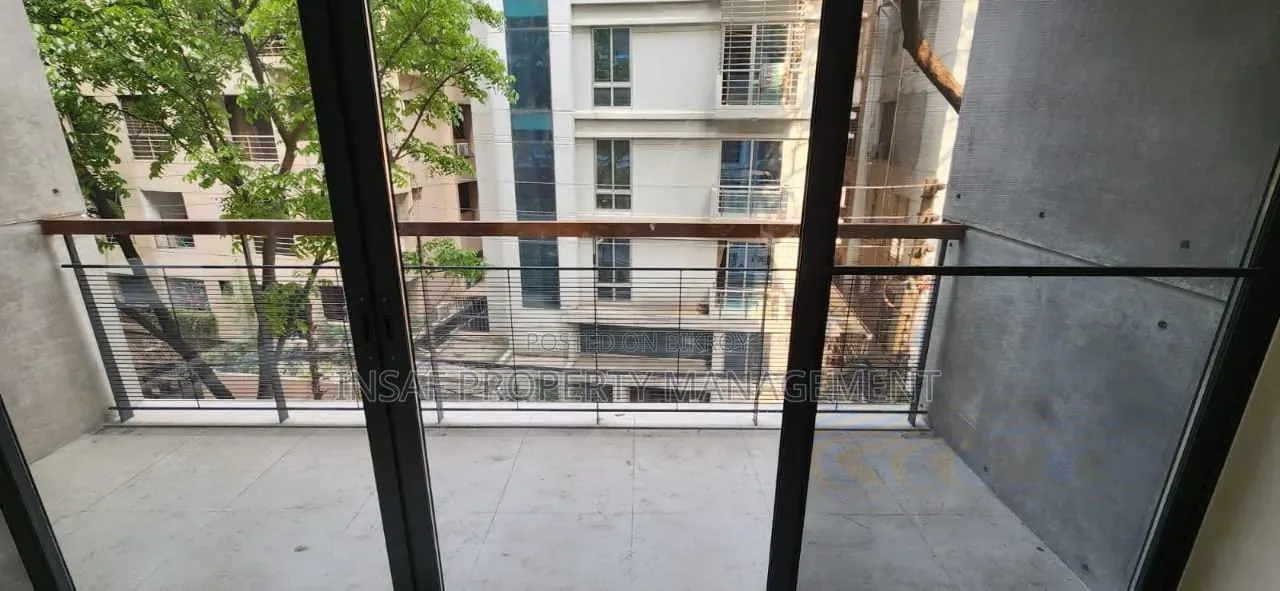 4-Bedroom Apartment in Gulshan for Rent