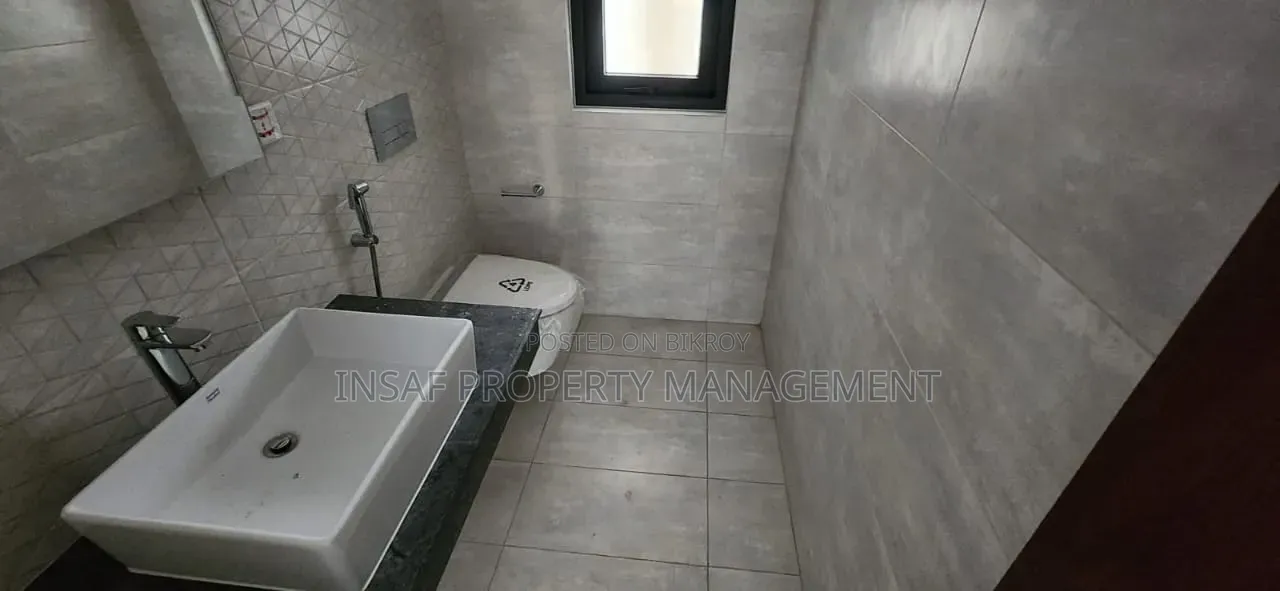 4-Bedroom Apartment in Gulshan for Rent
