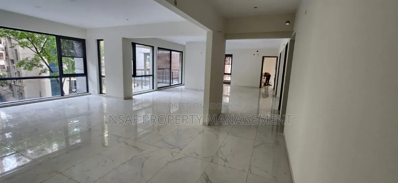 4-Bedroom Apartment in Gulshan for Rent