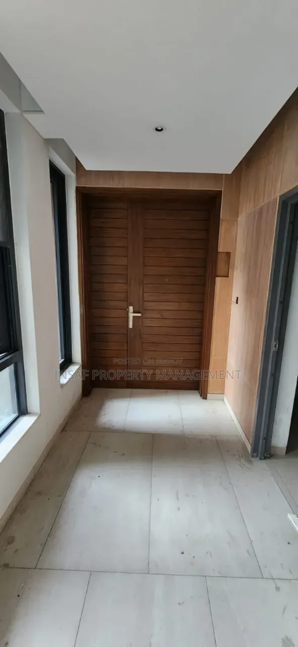 4-Bedroom Apartment in Gulshan for Rent