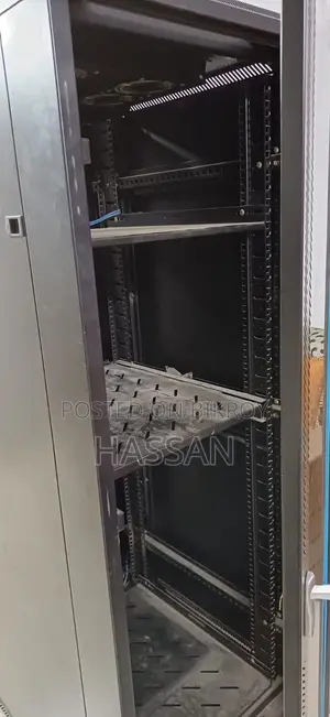 Dintek 32U Server Rack For Office/Data Lab