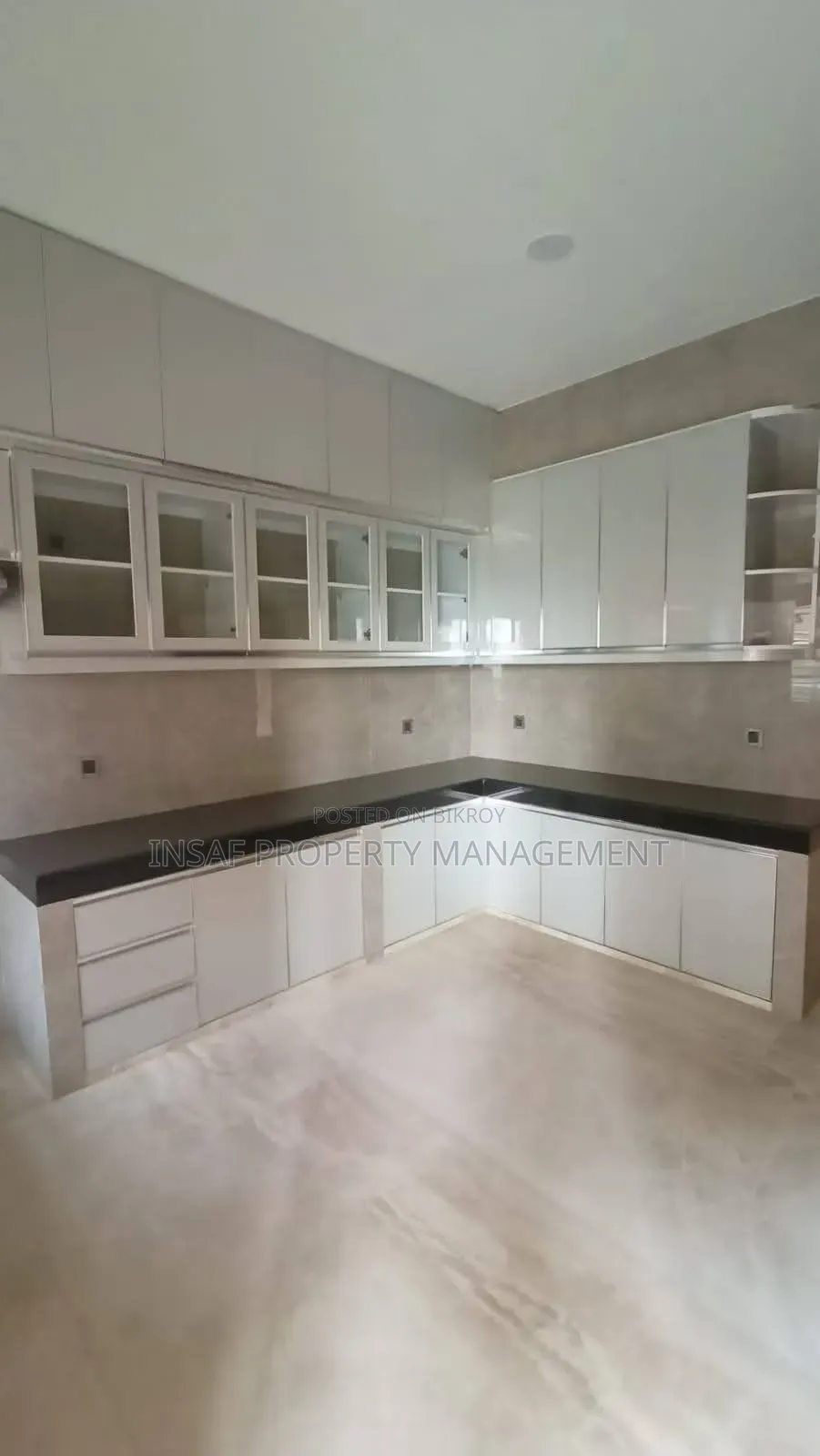 4-Bedroom Apartment in Gulshan for Rent