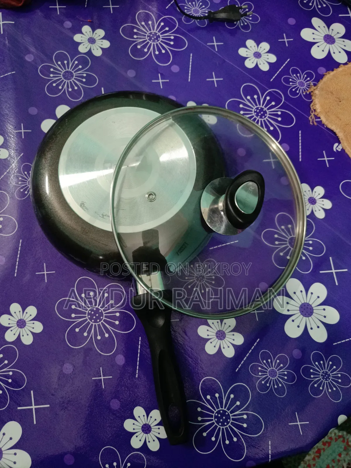 ​কাঁচের ঢাকনাসহ নন স্টিক ফ্রাইপ্যান
