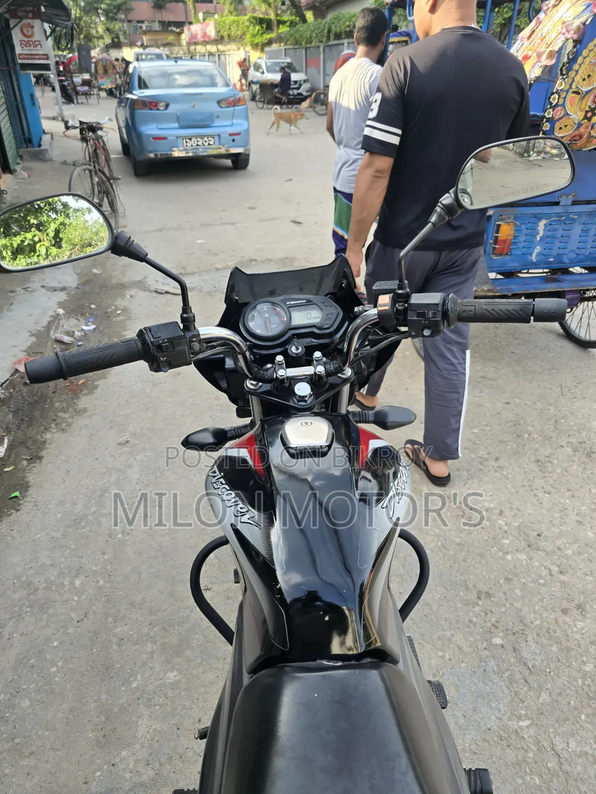 বাজাজ ডিসকভার ১২৫ ২০২০ ব্ল্যাক
