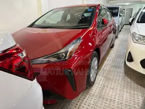Toyota Prius 2020 Red