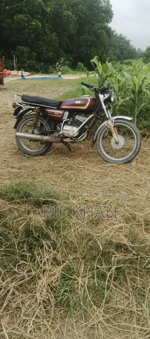 Yamaha 2001 Red