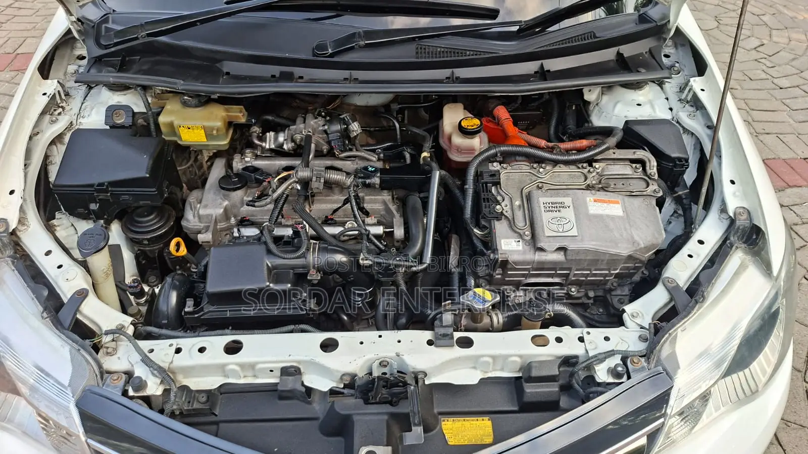 Toyota Axio 1.5 Hybrid 2WD 2014 White