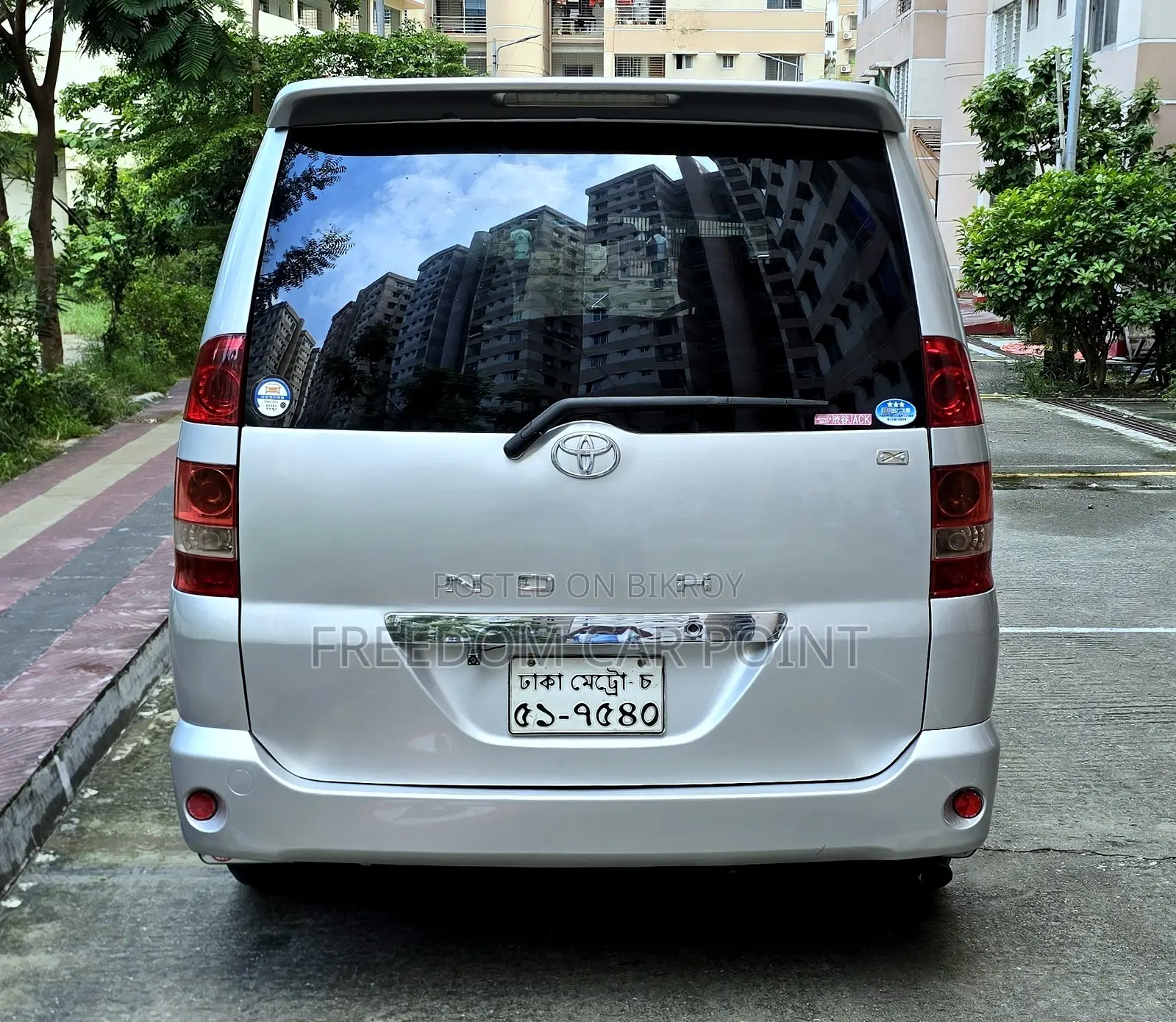 Toyota Noah 2.0 FWD (8 Seater) 2002 Silver