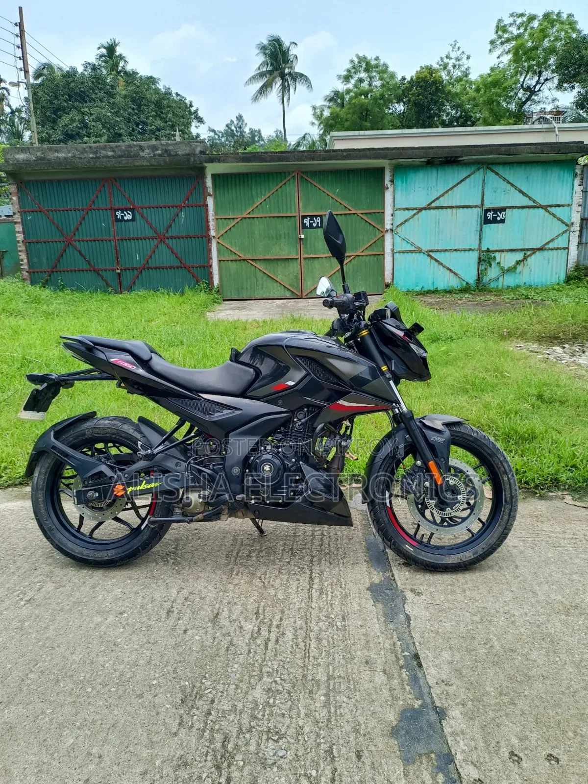 Bajaj Pulsar N160 2025 Black