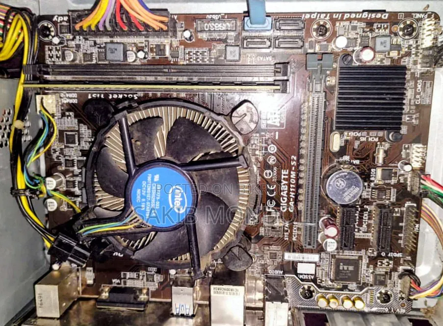Gigabyte GA-H110MSTX-HD3-ZK 8GB Intel Core i3 SSD 256GB