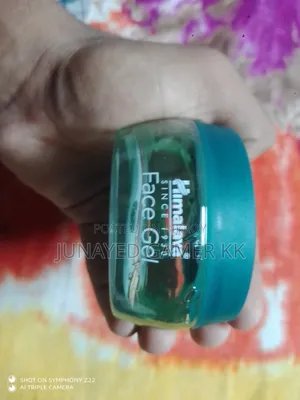 Himalaya Since 1930 moisturizer. Only 3 times used, full new