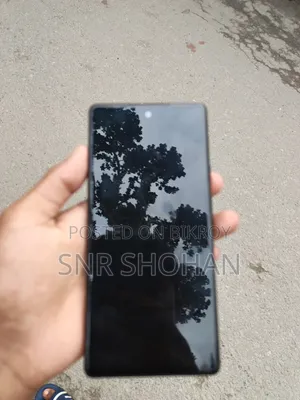 EL 8 GB White