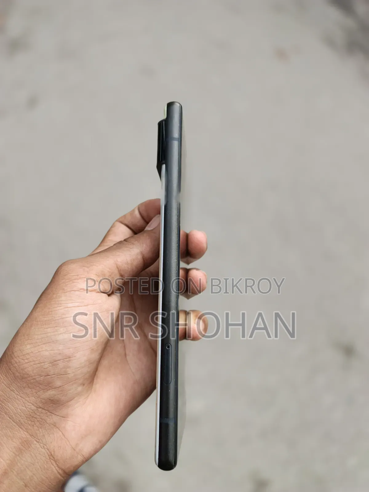 EL 8 GB White